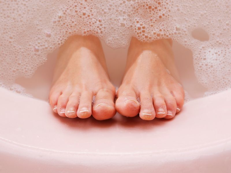Nagelpilz vorbeugen: Gute Fußhygiene